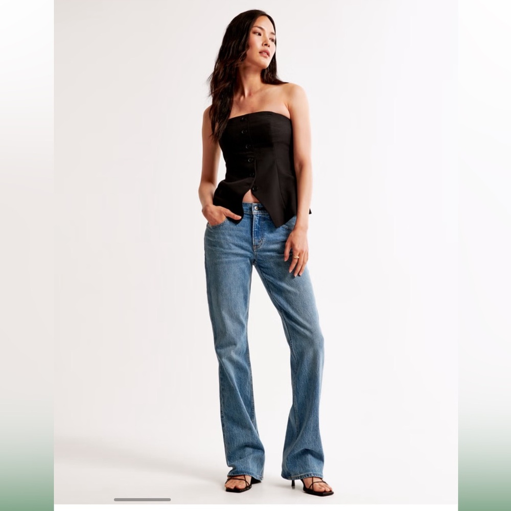 A&F Low Rise Boot Jean NEVER WORN